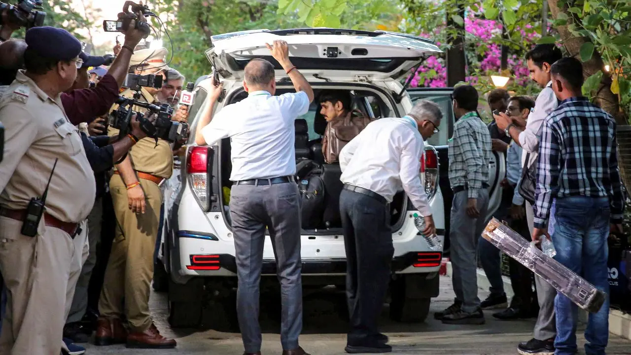 CBI conducts 3D scan at ex-judge Giribala Singh’s home in daughter-in-law Twisha's death case CBI and FSL teams at retired judge Giribala Singh’s residence in Bhopal. Pic/PTI